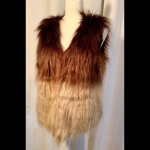 Celsius Premium Vegan Fur Vest Size Lg NWT